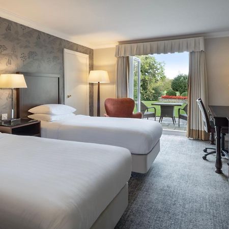 Delta Hotels By Marriott St Pierre Country Club Чепстоу Екстериор снимка