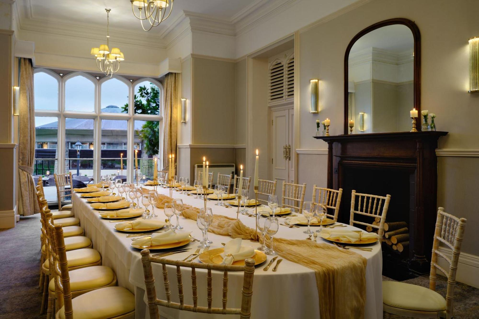 Delta Hotels By Marriott St Pierre Country Club Чепстоу Екстериор снимка