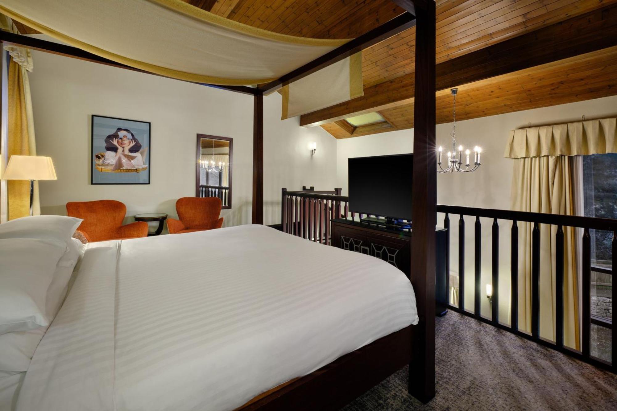 Delta Hotels By Marriott St Pierre Country Club Чепстоу Екстериор снимка